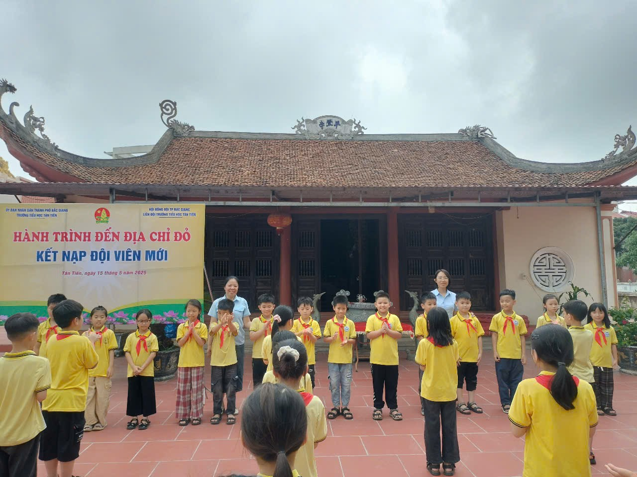 Liên đội Trường Tiểu học Tân Tiến tổ chức 