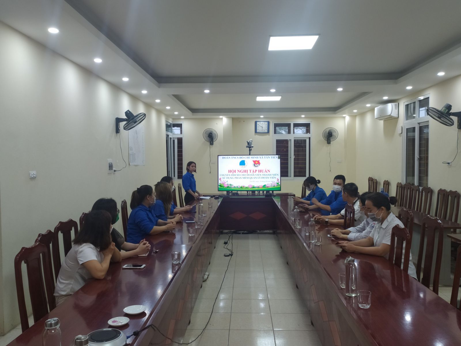Đoàn viên tập huấn kiến thức chuyển đổi số